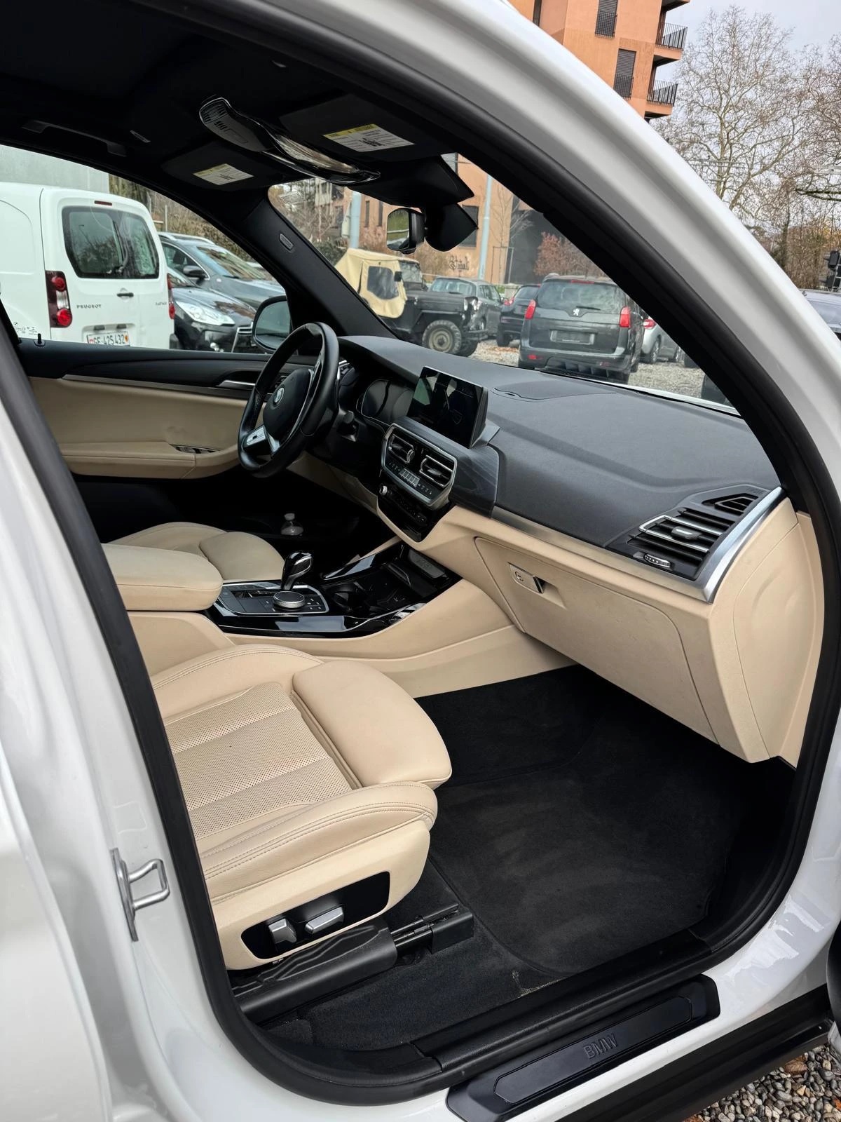 BMW X3 30i