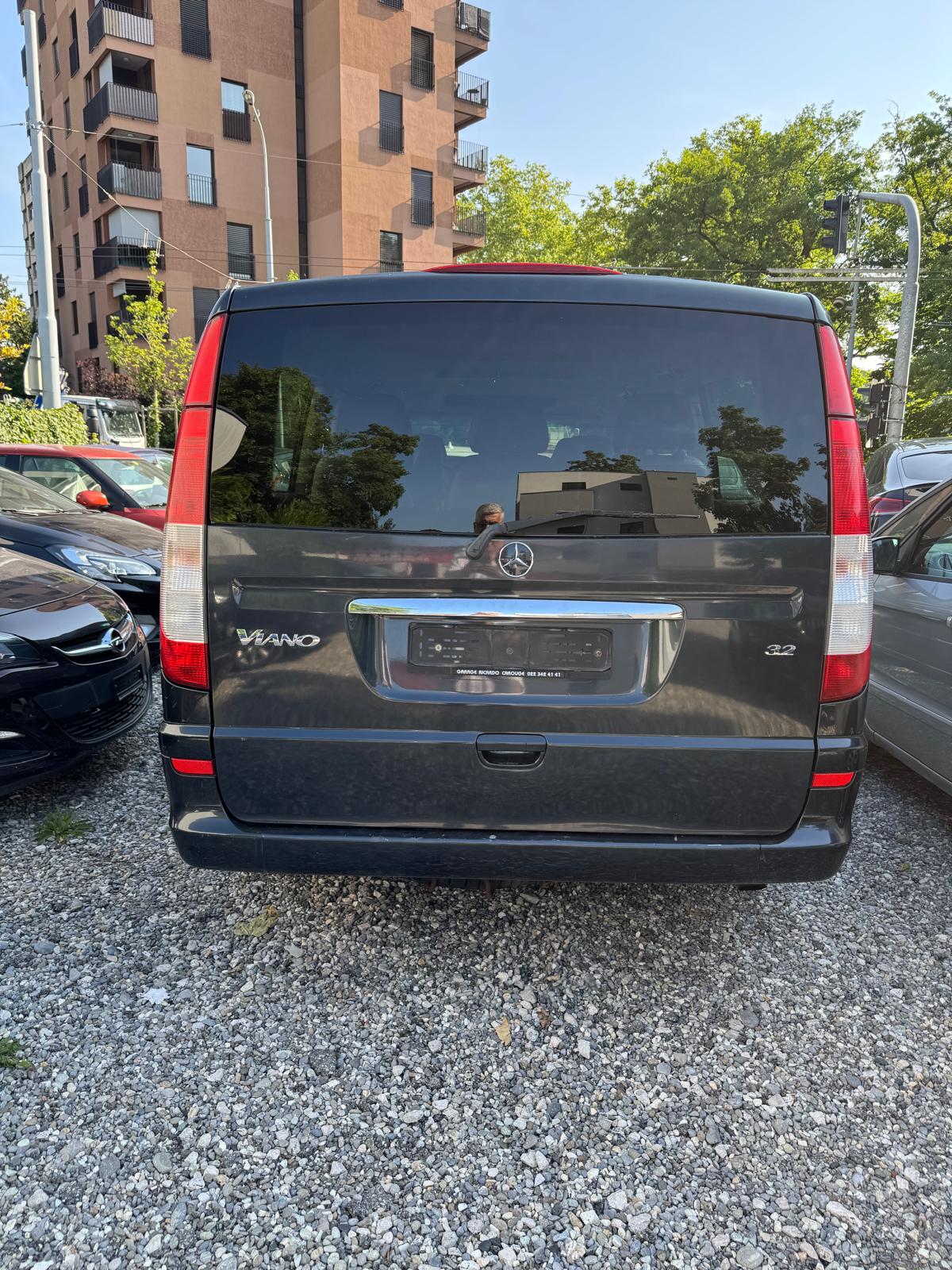 Mercedes Benz 3.2 Viano 8 sièges