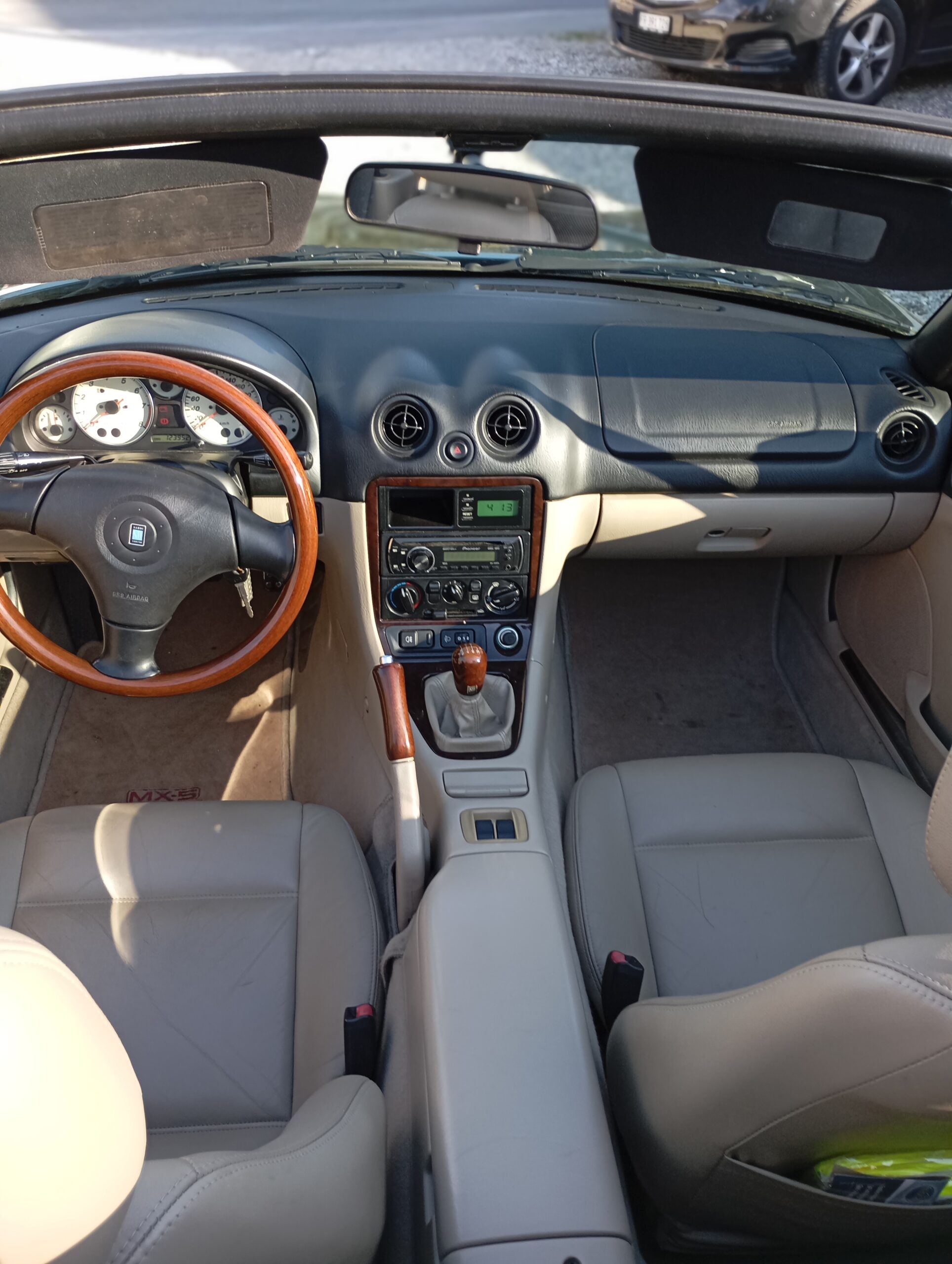 MAZDA MX-5 1.8i-16 Coll. Young